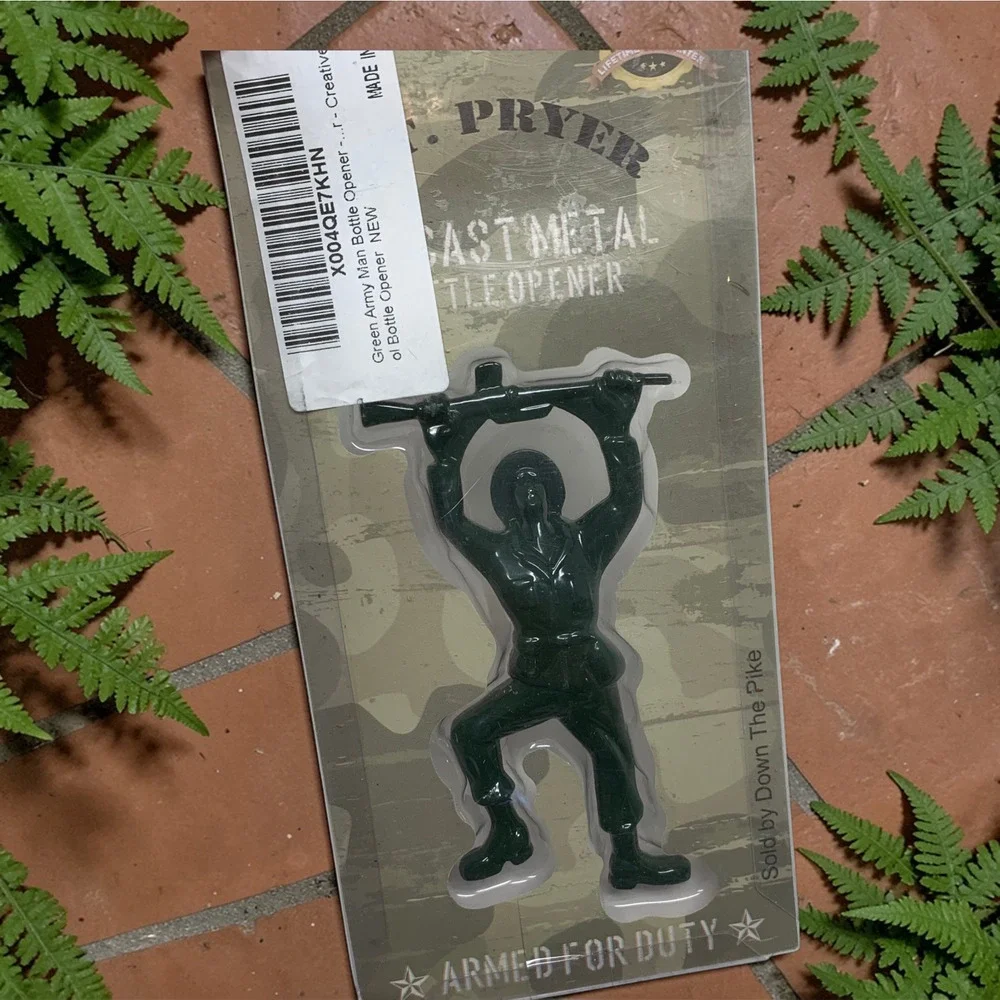 NEW Sgt. Pryer Novelty Army Man Beer Bottle Opener Militaria Humorous Packaged